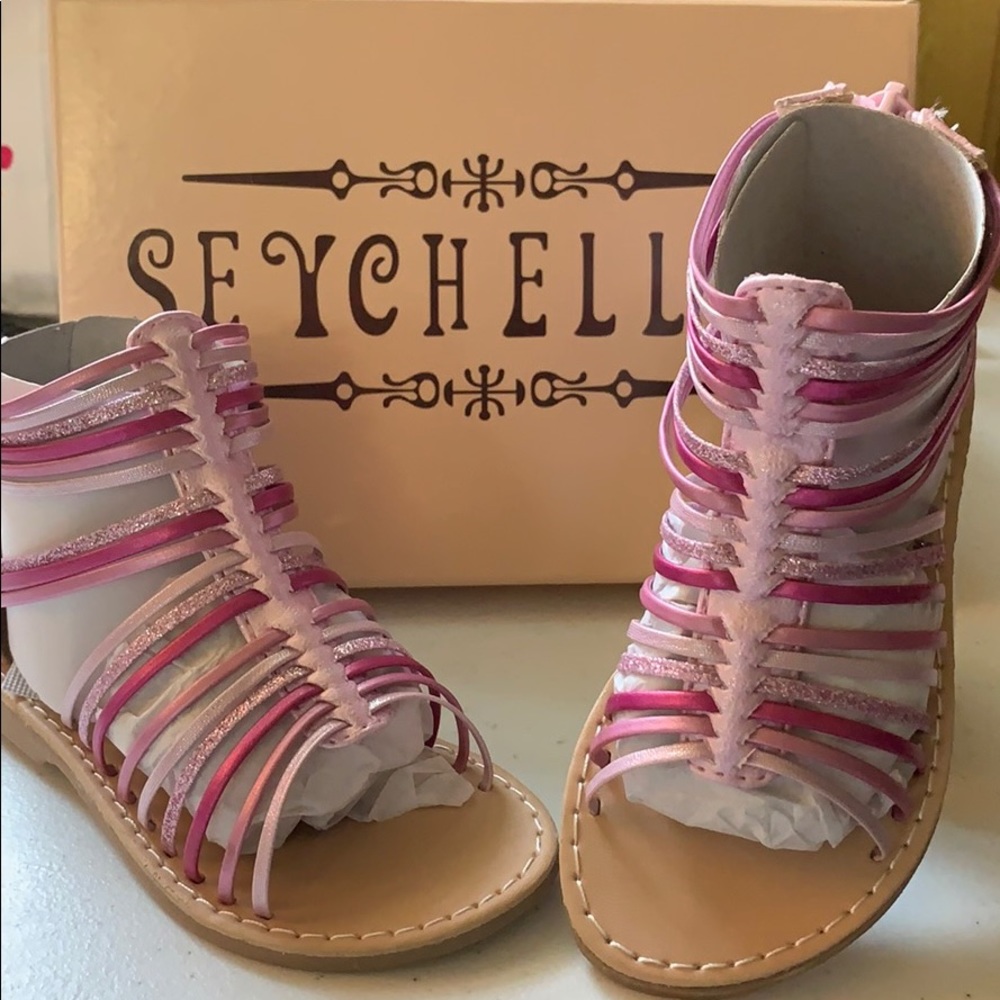 🌟Perfect little Toddlers Glam Pink sandals🌟